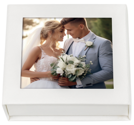 Pudełko na pendrive, drobiazgi 11x11x3 cm biała ekoskóra