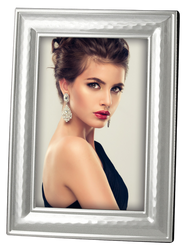 Ramka na zdjęcie 10x15 metalowa srebrna z tłoczeniem