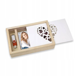 Drewniane pudełko na zdjęcia 13x18 i pendrive