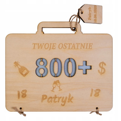 Drewniana walizka na pieniądze na prezent 800+ urodziny