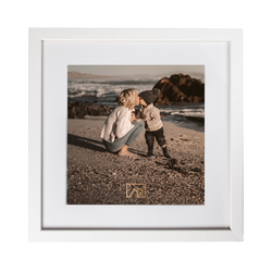 Ramka na zdjęcie 20x20 z passepartout 15x15 biała Pina