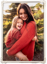 Ramka metalowa na zdjęcie 13x18 srebrna kwiatowa